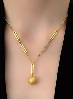 高级感有求必应磨砂小金球项链女网红爆款时尚百搭气质精美项链女