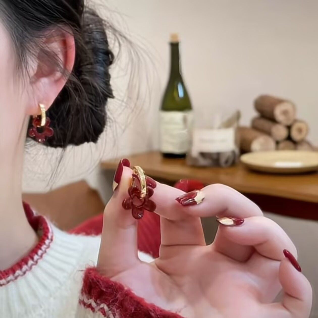 新款安可拉红色滴釉花朵耳环女小众设计高级感耳扣时尚耳钉耳饰品,饰品/流行首饰/时尚饰品新,耳环,淘宝优惠券,粉丝福利购,淘宝优惠卷