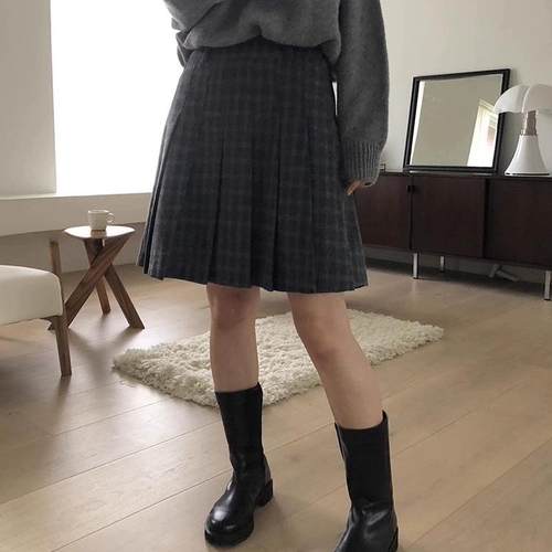 梨形身材羊毛呢百褶学生A字短裙