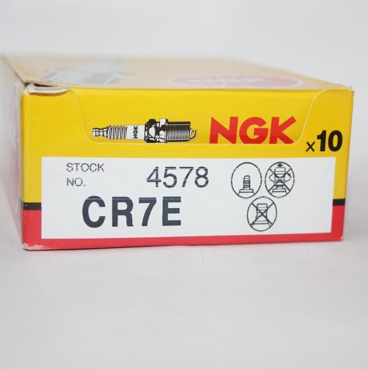 NGK摩托车火花塞CR6E CR7E CR8E CR9E适用于迅鹰盗匪GW250 CB400