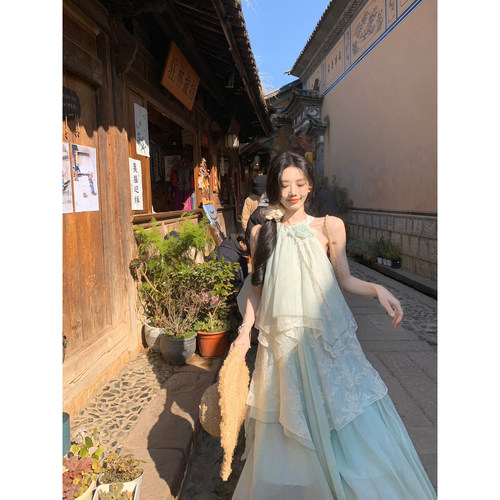 一颗甜桃yikett《薄荷夏日间》无袖挂脖连衣裙女夏气质显瘦长裙