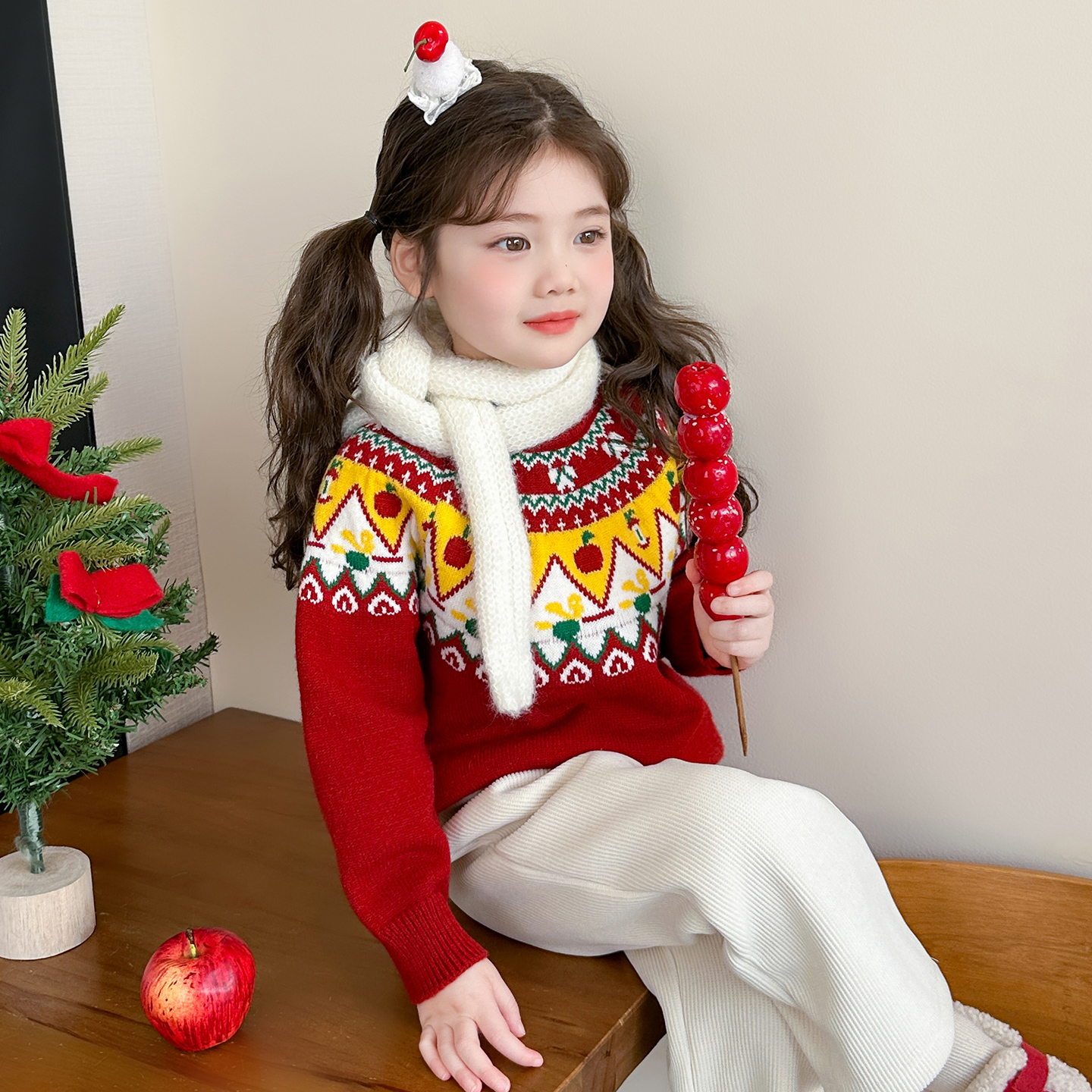 儿童加厚费尔岛红色女孩保暖毛衣