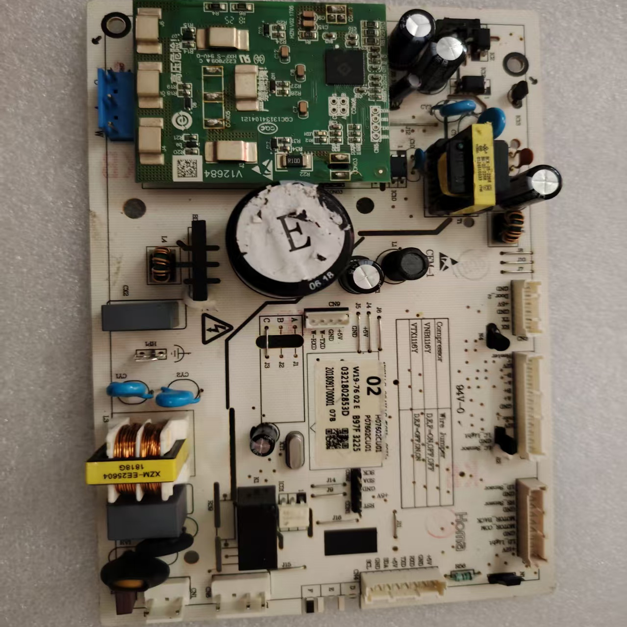 伊莱克斯冰箱ZSE5202HGA