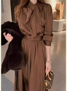 法式连衣裙2024年新款修身气质收腰显瘦高端精致端庄大气设计长裙