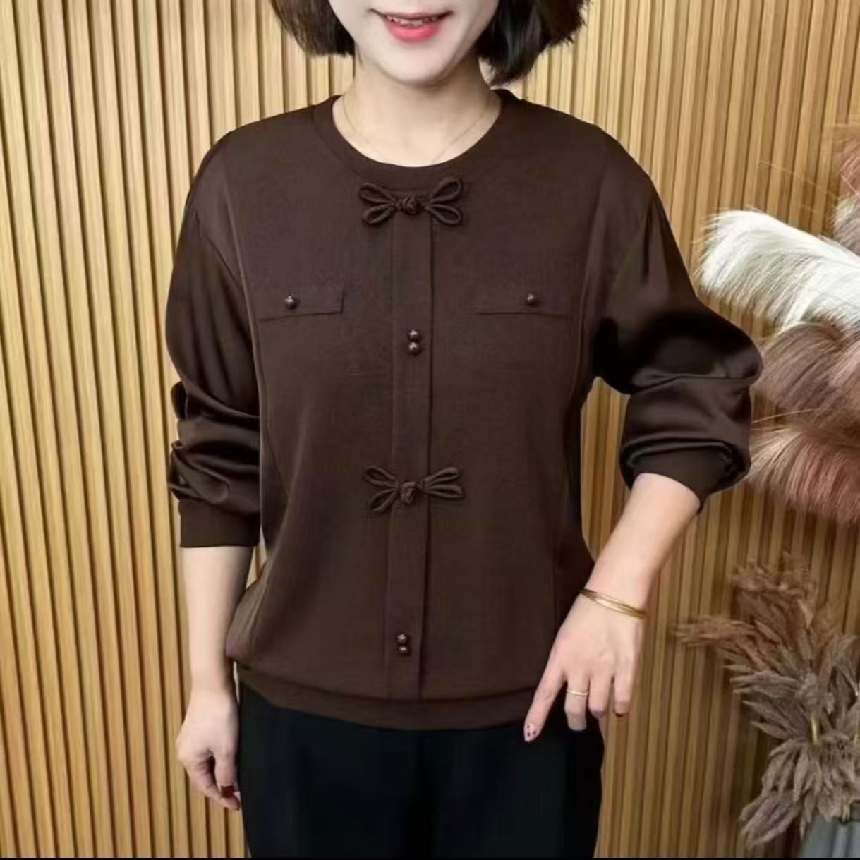 春秋新款拼接蝴蝶结宽松长袖小衫中老年女装