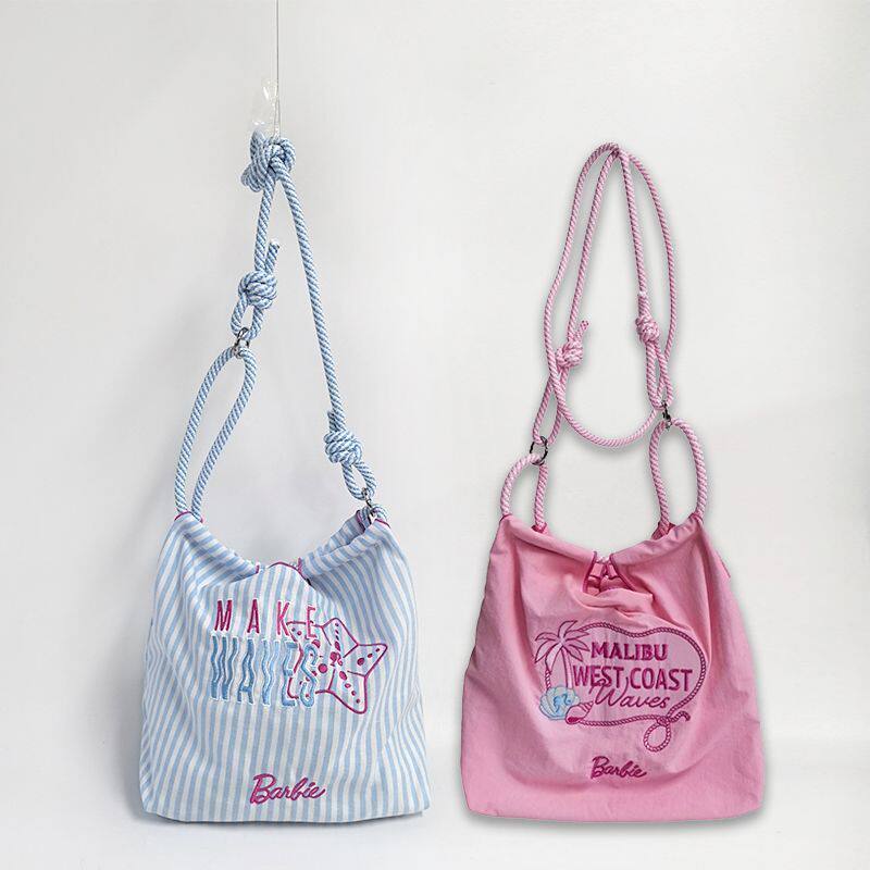 MINISO名创优品芭比海洋系列帆布托特包女生大容量单肩包斜挎包