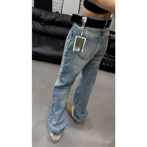2025新款浅色水洗牛仔裤女