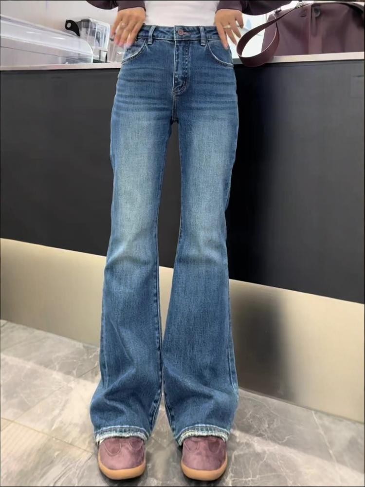 蓝色微喇显瘦牛仔裤女