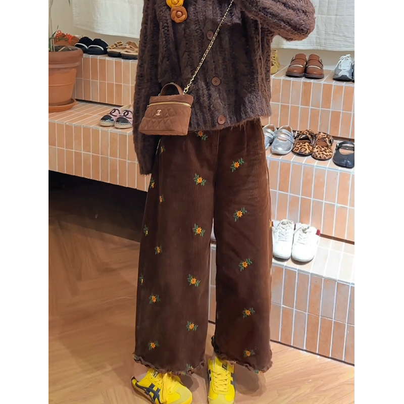 日系复古灯芯绒刺绣阔腿休闲裤女