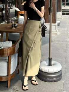 卡其色开叉不规则半身裙女2026春夏新款 休闲百搭设计感显瘦裙子