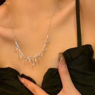 仙仙的~超美精致流苏水滴项链女毛衣链轻奢小众锁骨链网红颈链