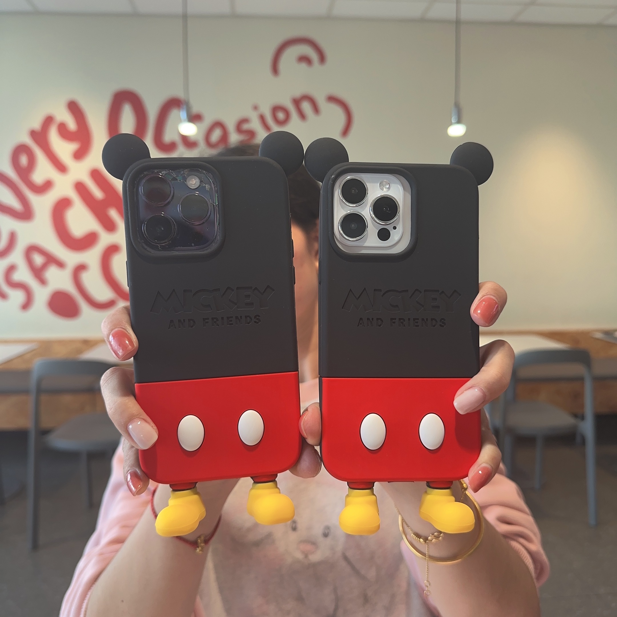 迪士尼米奇背影苹果17Pro手机壳