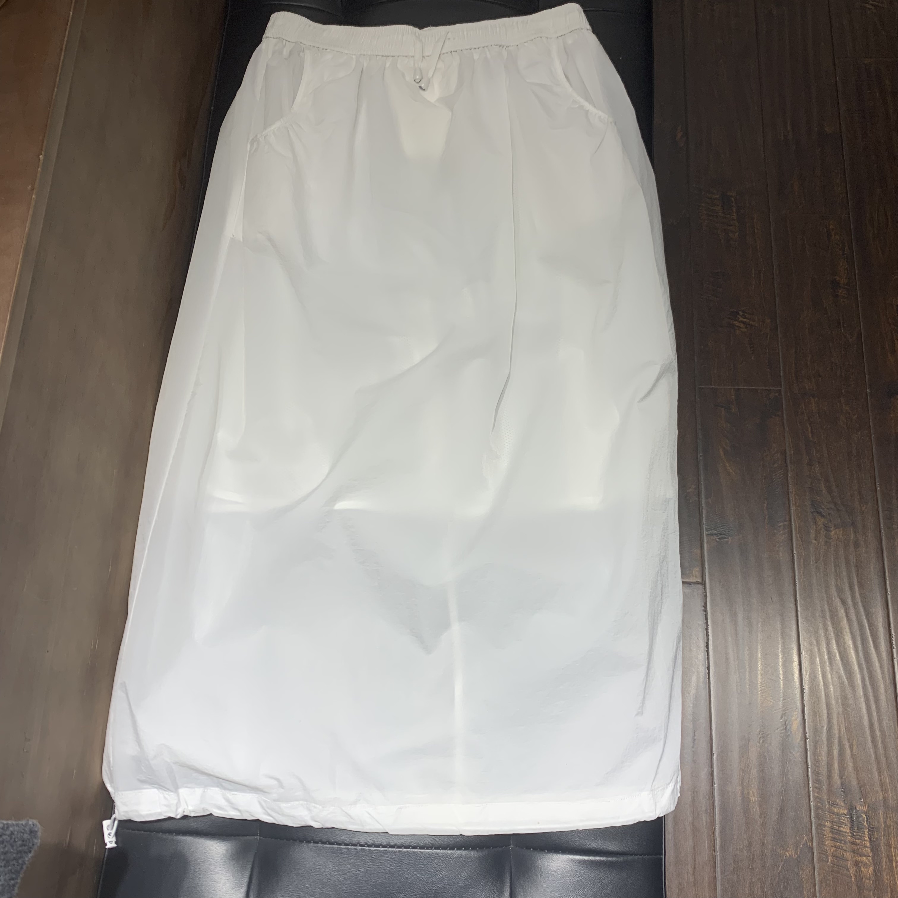 白色冰感防晒半身裙女夏季薄款松紧腰A字高腰显瘦长裙休闲工装风