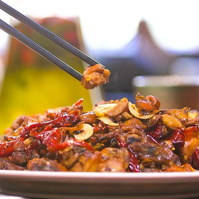 新疆肉类美食现炒柴窝堡杨乐风味辣子鸡真空包装即食下饭麻辣特产