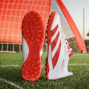 阿诺德个人专属战靴猎鹰24 PREDATOR ELITE高端TF碎钉低帮足球鞋
