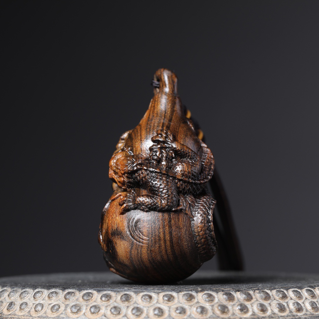 仿沉香木祥龙盘龙葫芦手把件多子多福木头雕刻车挂件随身盘玩工艺