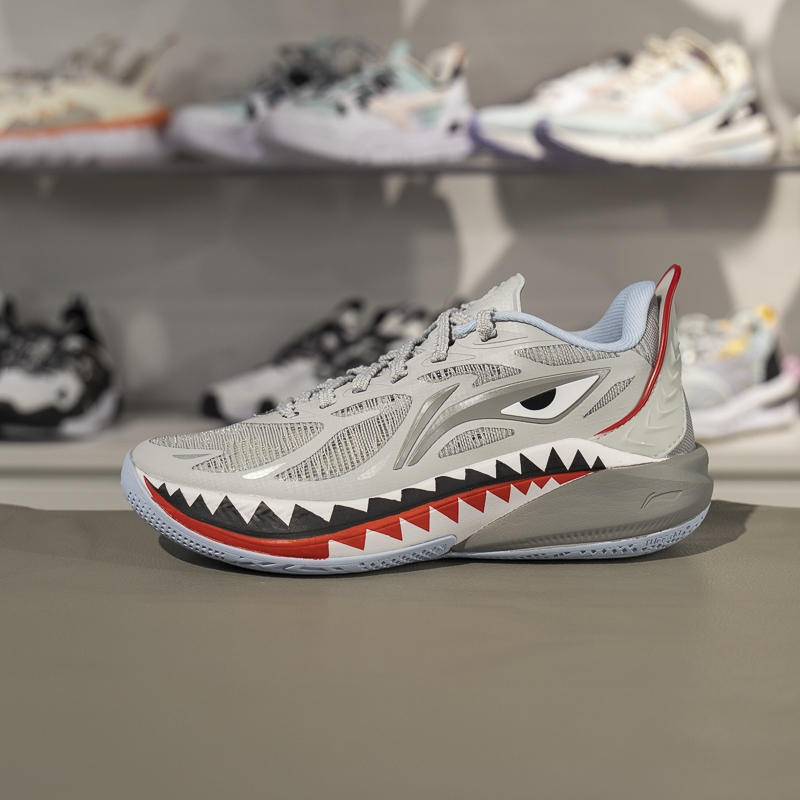 李宁夏季缓震回弹篮球鞋