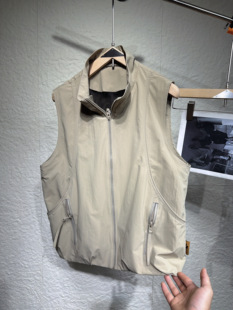 宽松休闲百搭无袖 口袋立领马甲外套潮牌美式 坎肩 工装 2026春夏新款