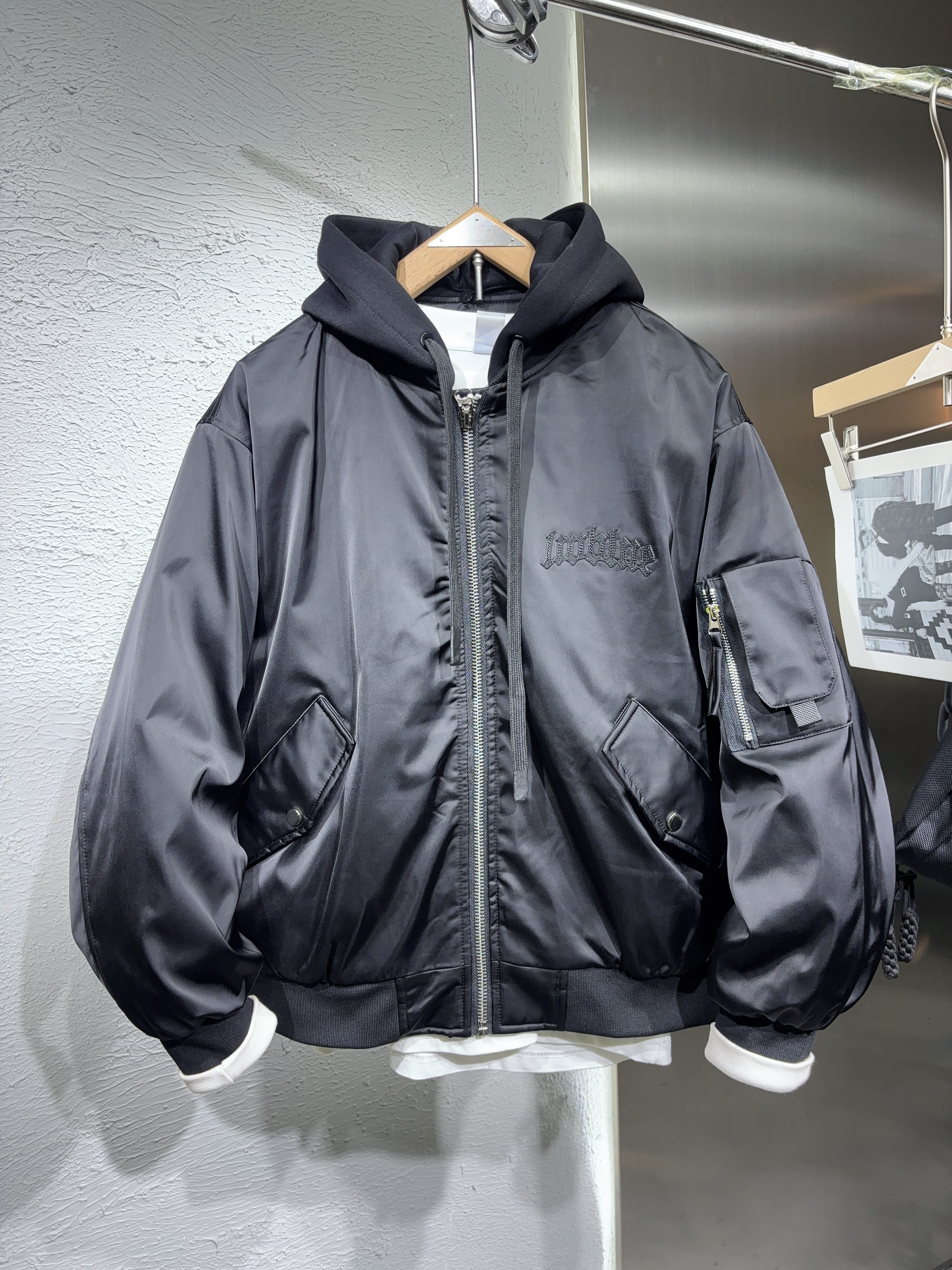 2025冬季重磅可拆卸连帽白鸭绒羽绒服男棒球服刺绣潮牌宽松上衣男