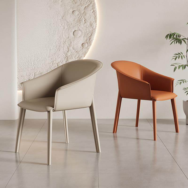 马鞍皮餐椅家用现代简约北欧轻奢扶手餐椅中古意式极简设计师椅子