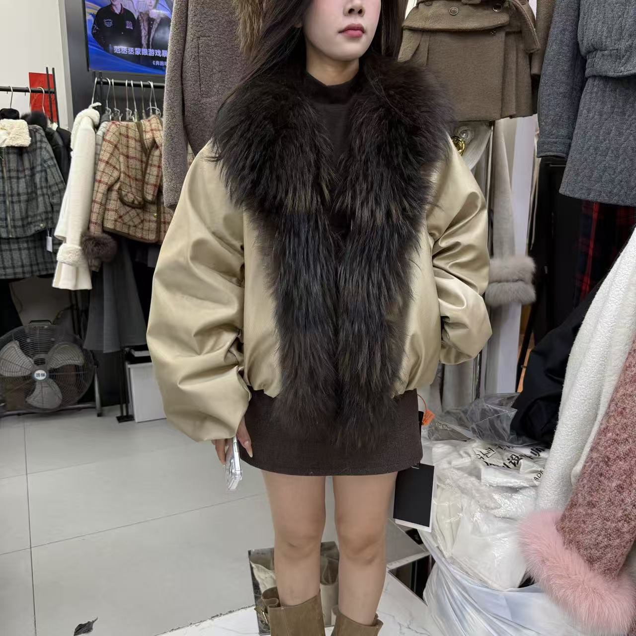 韩版时尚大毛领派克羽绒服外套