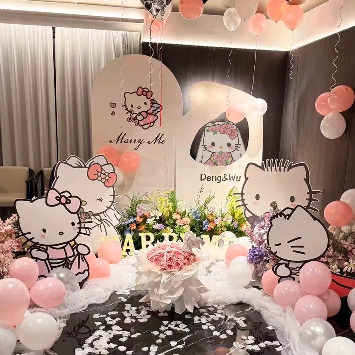 凯蒂猫主题求婚布置套餐高级感