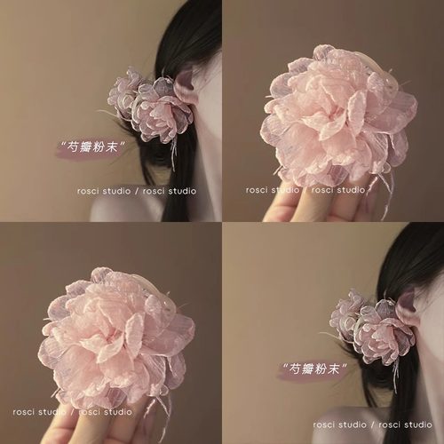超仙氛围感花朵羽毛抓夹女2025新款后脑勺发夹高级感鲨鱼夹子头饰