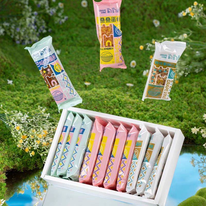 新疆葡萄树特色糕点零食特产巴哈力灰枣仁核桃拿破仑蜂蜜蛋糕甜点