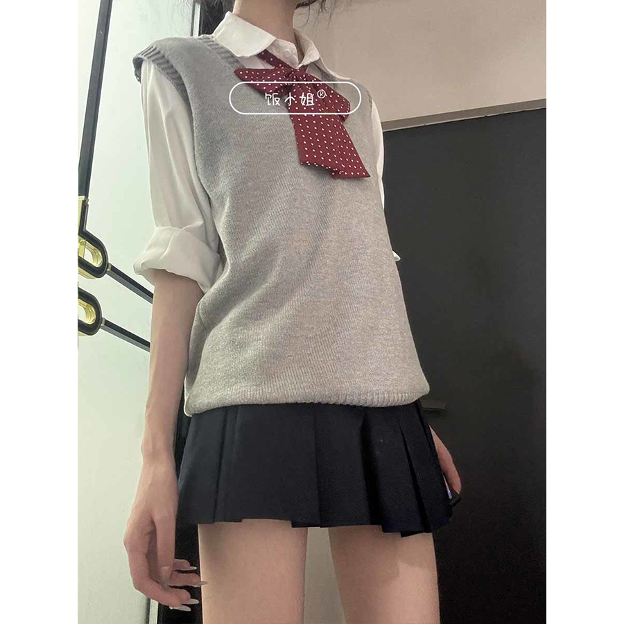 JK制服2024秋冬无袖套头V领马甲背心女日系学院风穿搭针织衫上衣