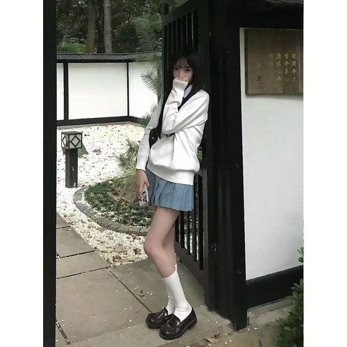 秋冬纯色穿搭白色毛衣套头针织衫日系校供感JK制服原创气质JK百搭