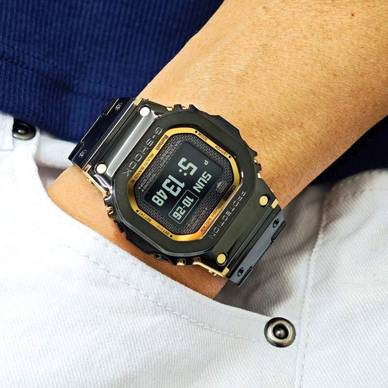 卡西欧G-SHOCK太阳能蓝牙手表GWM-BZ5000金属方块mip屏幕方块金色
