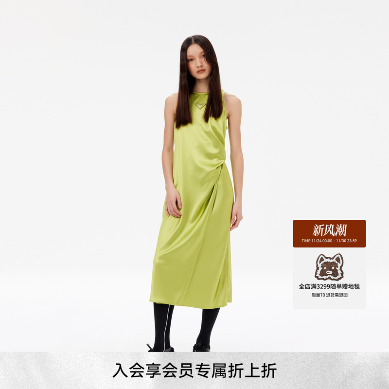 REVAN芮范新品设计师款复古缎面背心连衣裙RM11101153