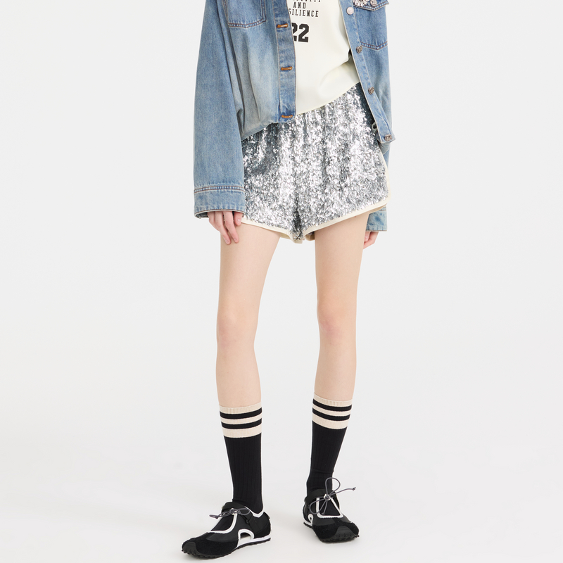 REVAN芮范2025春季新品设计师款时髦前卫银色亮片短裤RL11306083