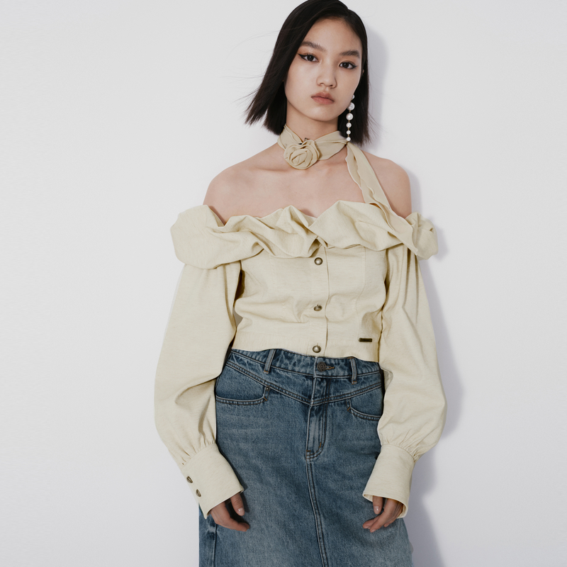 REVAN芮范新品设计师款气质花朵一字肩单衣RM70801042