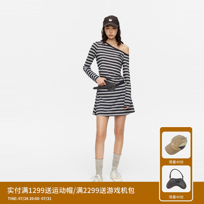 REVAN芮范设计师款轻潮感Oversize藏白宽条纹连衣裙RK31101515