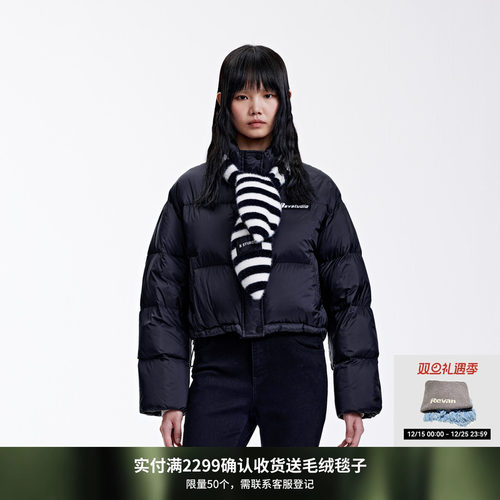 revan短款羽绒服设计师