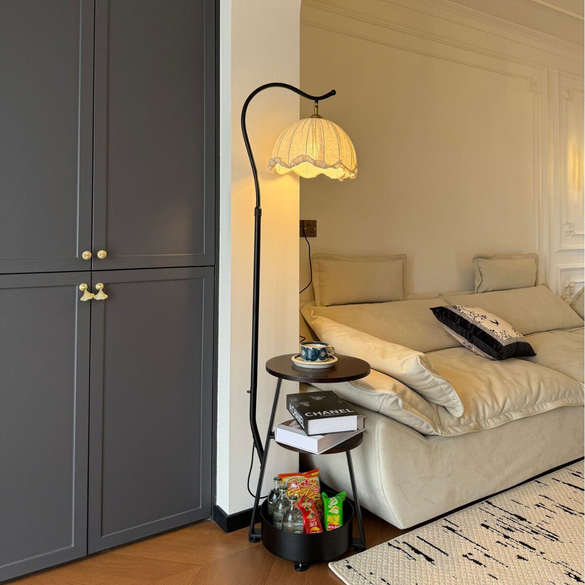 中古风客厅落地灯装饰夜灯小型边几置物架法式卧室床头灯一体台灯