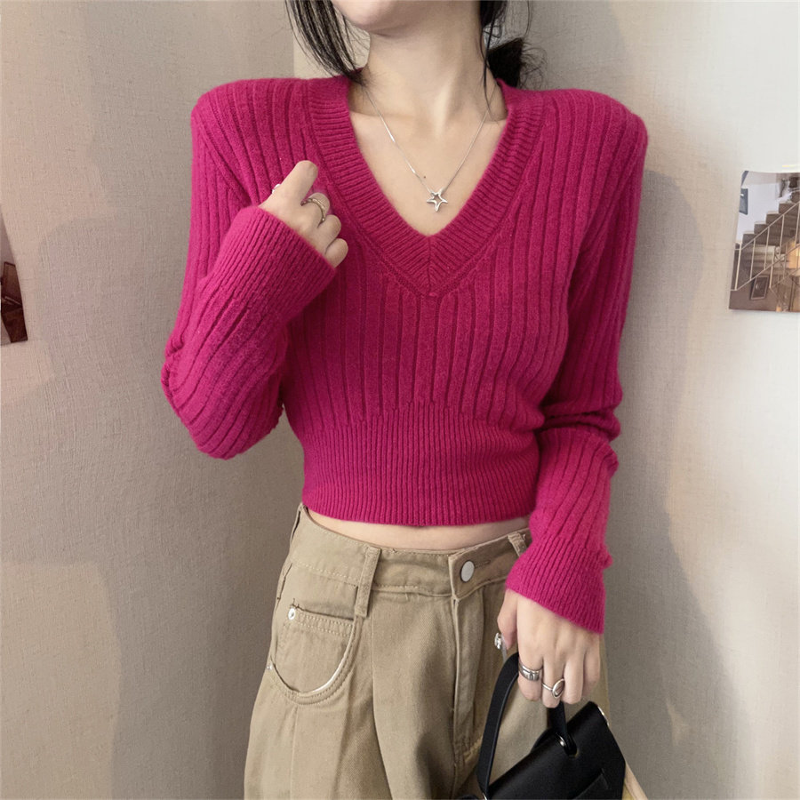 港风复古V领黑色短款毛衣女春季2024新款高腰气质修身显瘦针织衫