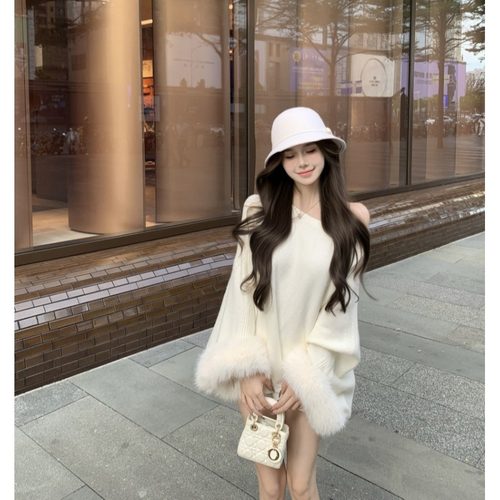 斜领露肩长袖针织衫女早春毛毛