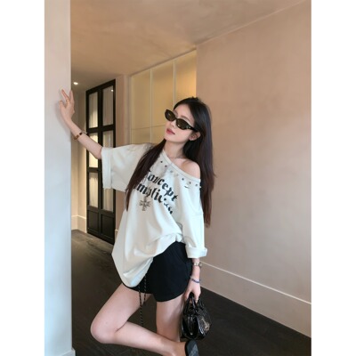 美式字母印花大版斜肩上衣女短袖