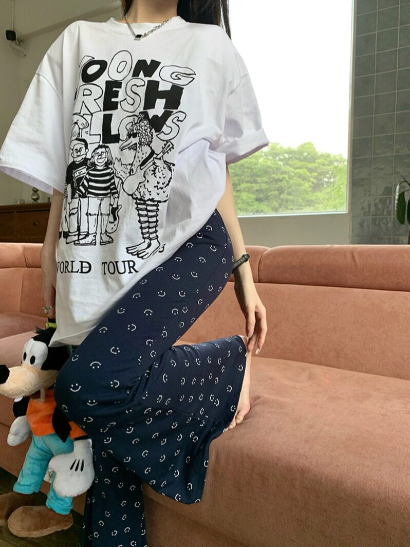 设计感卡通短袖T恤套装女夏+微喇叭薄款笑脸显瘦休闲长裤两件套