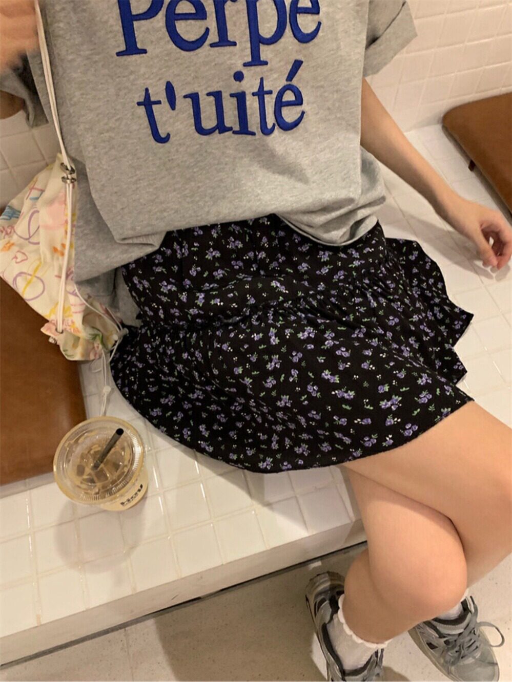 黑色碎花裙甜美半身裙女夏季新款显瘦蛋糕裙小个子a字短裙防走光