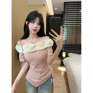 设计感拼色花朵一字肩短袖t恤女夏季修身露肩别致显瘦不规则上衣