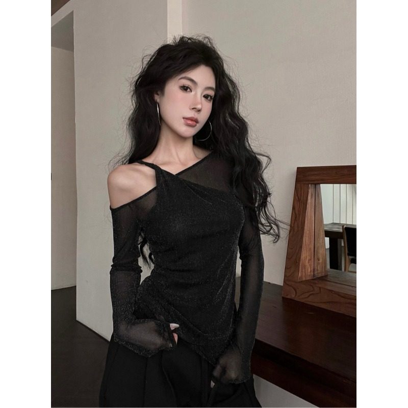 黑色亮闪闪假两件斜肩吊带长袖上衣女秋季新款辣妹微透修身打底衫
