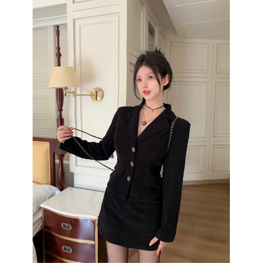 大码小香风西装外套上衣秋季2026新款半身裙高级洋气减龄两件套装