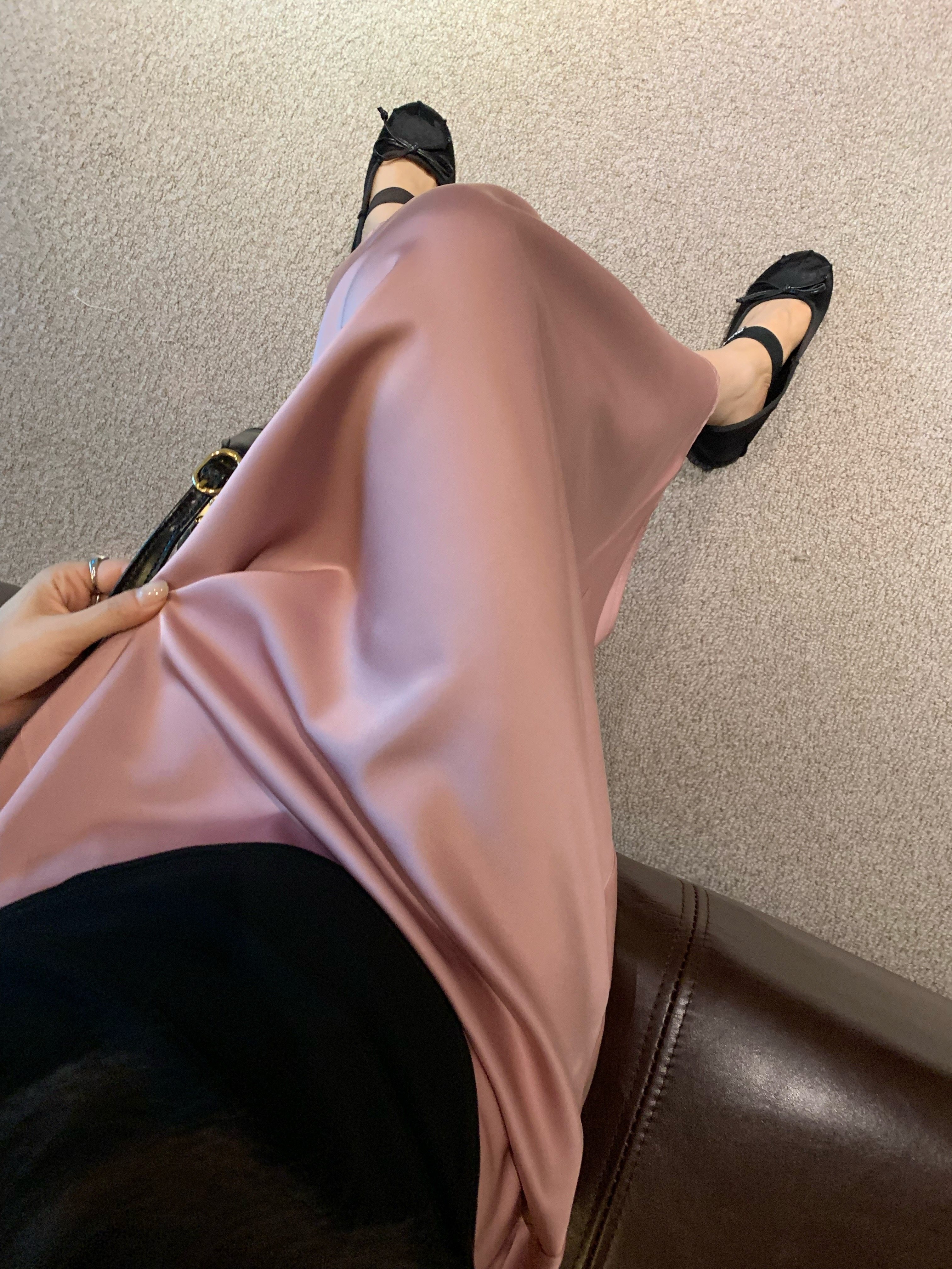 丝滑缎面垂感半身裙百搭中长款裙