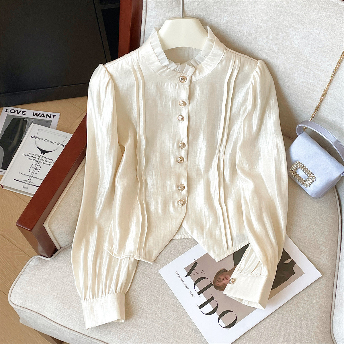 宫廷风复古花边立领衬衫女今年流行漂亮上衣早秋法式气质长袖衬衣