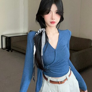 辣妹v领针织长袖T恤女秋季新款收腰修身打底衫纯色基础款内搭上衣