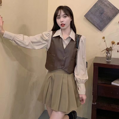 V领皮马甲女装设计感小众秋冬