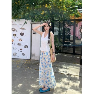 海边度假穿搭套装甜辣妹蕾丝挂脖吊带上衣女夏季碎花半身裙两件套